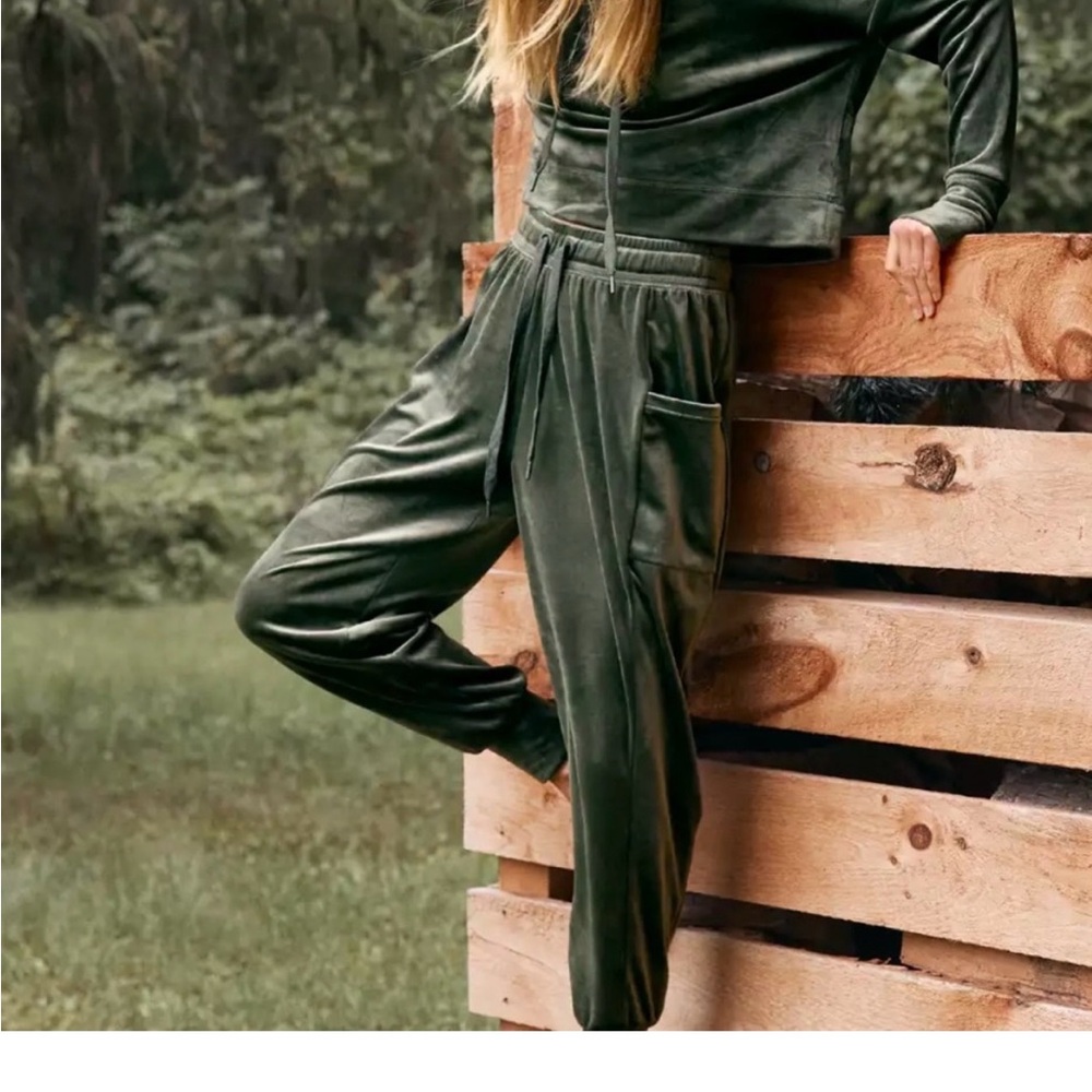 Aerie Online Velour Sweatsuit